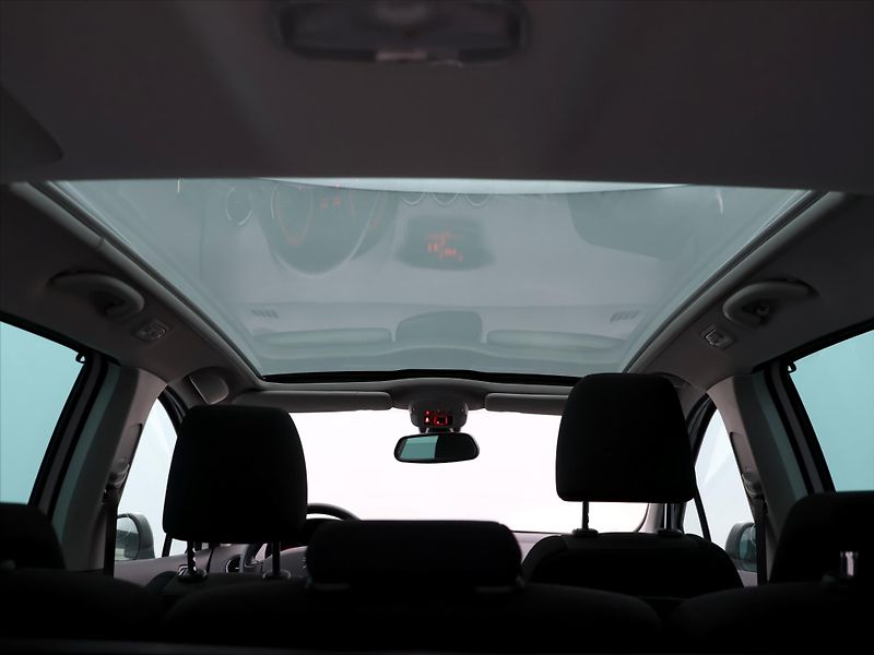 Peugeot 308 1,6 16V 88kW CZ Serv.Kniha - fotka 26 z 33