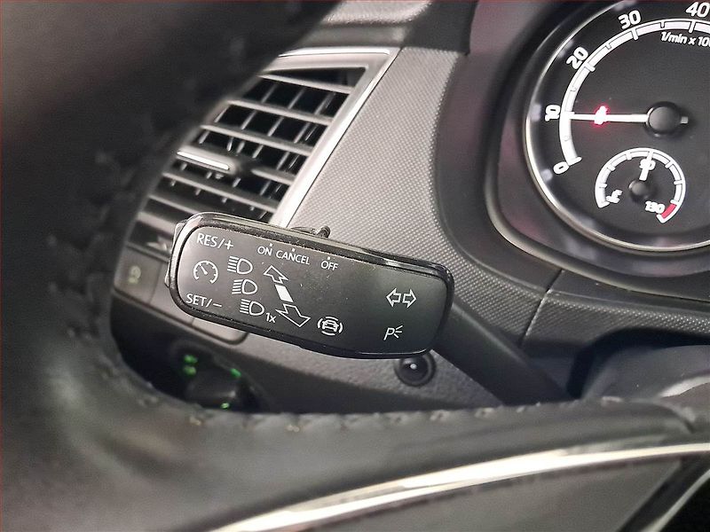 Škoda Fabia (2022) Ambition 1.0 TSI, ČR,1.maj - fotka 16 z 17