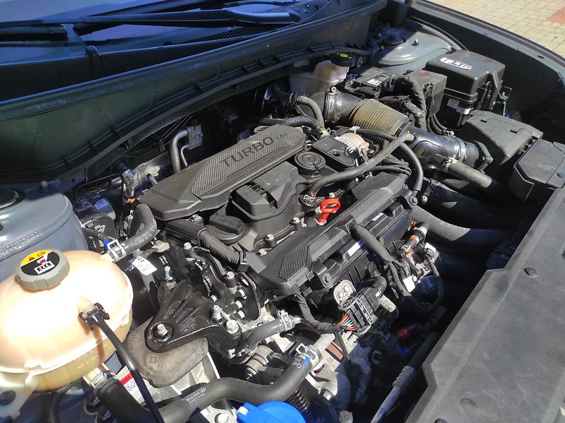 Hyundai Tucson 1,6T-GDi Hev,SMART, 4x4, AT - fotka 38 z 51