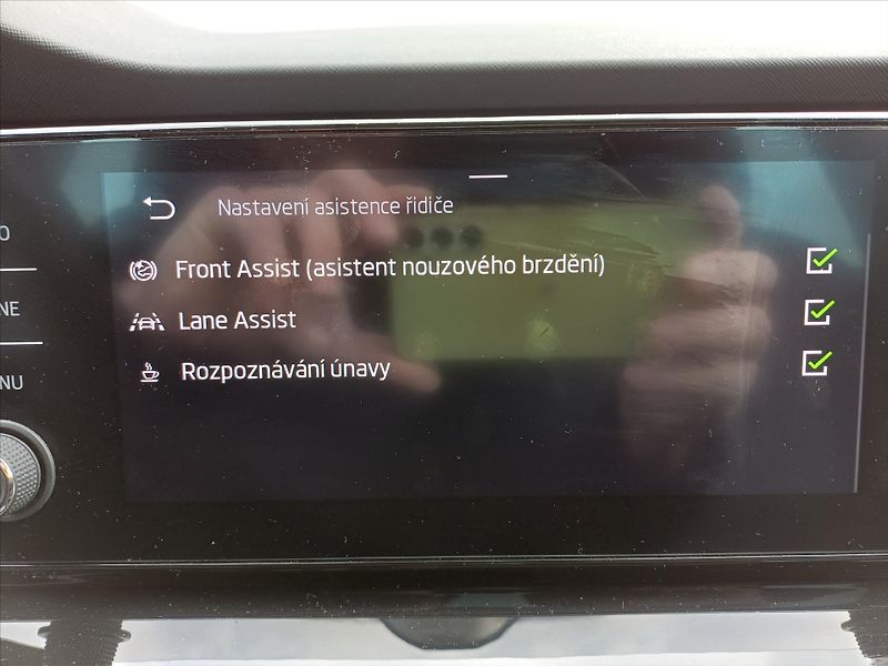 Škoda Octavia 1,5   TSI 110kW Ambition - fotka 12 z 28