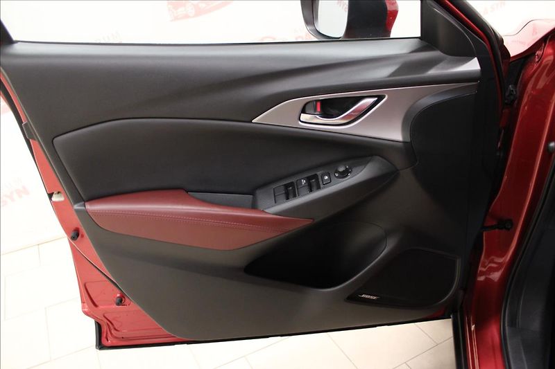 Mazda CX-3 2,0 i 110KW AWD - fotka 10 z 35