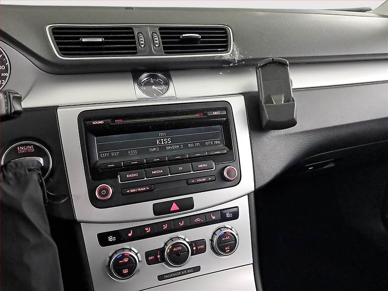 Volkswagen Passat (2015) 1.6 TDI, Tempomat - fotka 12 z 17