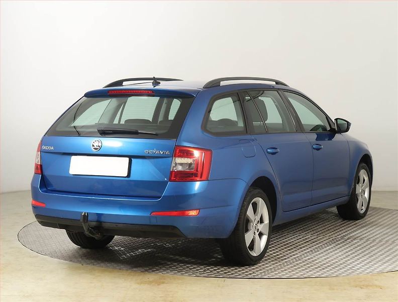Škoda Octavia (2016) Ambition Plus 1.4 TSI, ČR - fotka 5 z 21