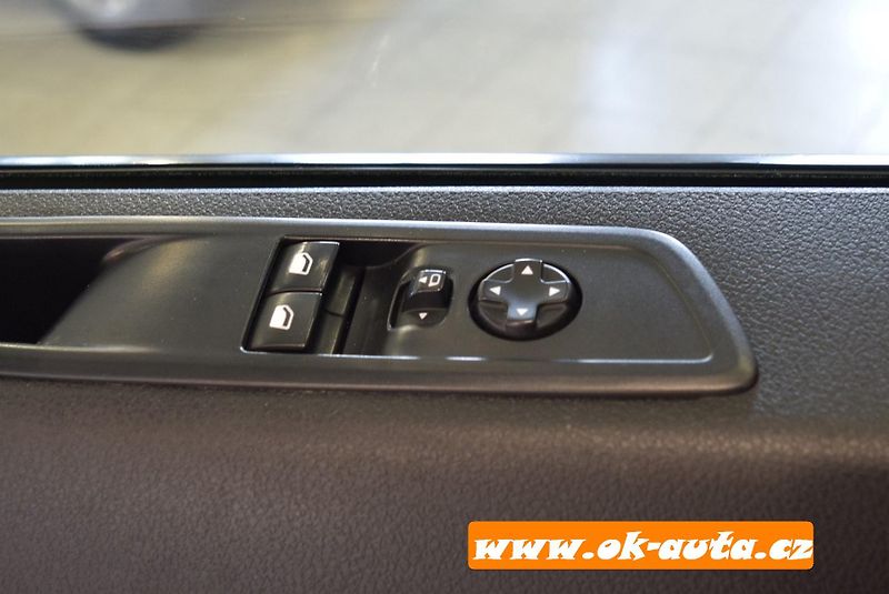 Peugeot Expert 2.0 BHDI LONG 6.MÍST AUTOMAT   - fotka 35 z 56