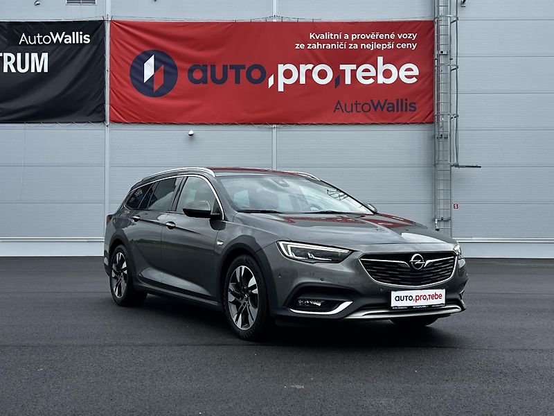 Opel Insignia 2.0CDTI 125kW Aut. Exclusive T - fotka 2 z 30