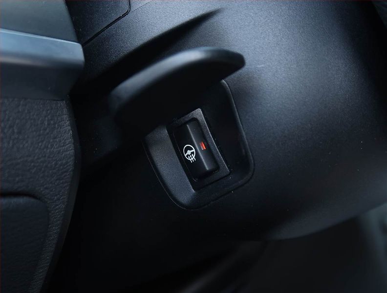 BMW X3 (2012) xDrive35d, 4X4, Automat, ČR - fotka 22 z 27