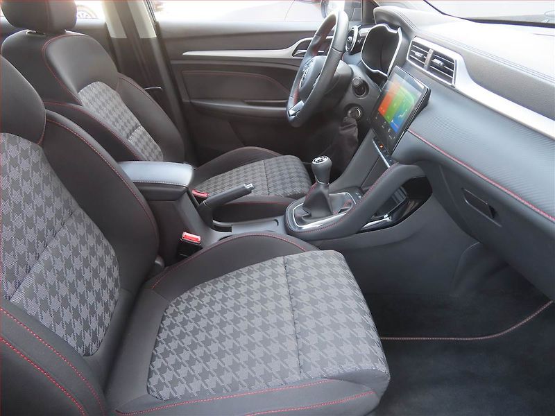 MG ZS (2024) Essential 1.5, Serv.kniha - fotka 9 z 17