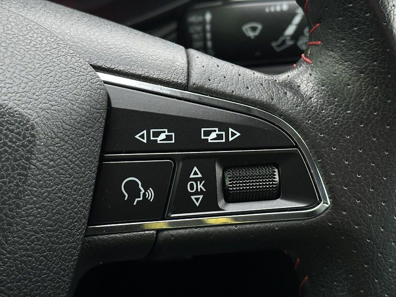 Seat Leon 1.4TSi FR Combi 122PS Sunset F - fotka 18 z 39