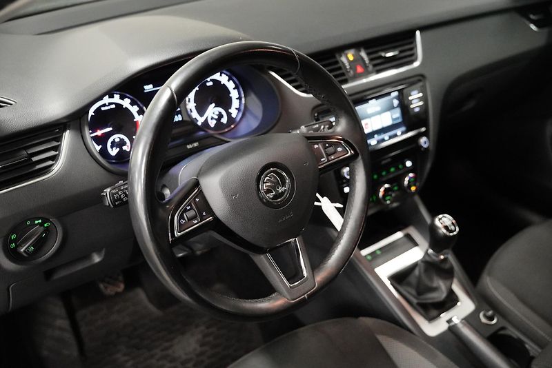 Škoda Octavia - fotka 6 z 6