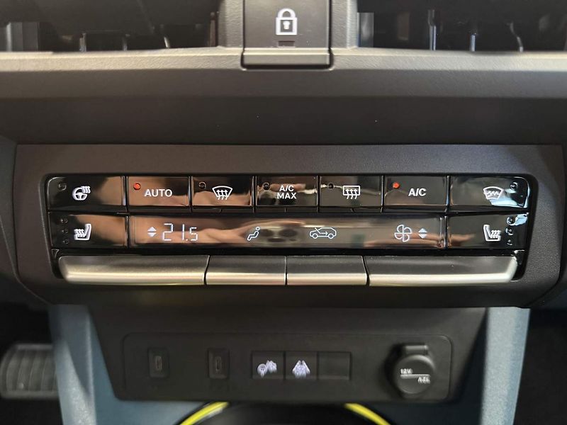 Fiat Grande Panda (2025) La Prima 1.2 Turbo Hybrid 110k - fotka 12 z 25