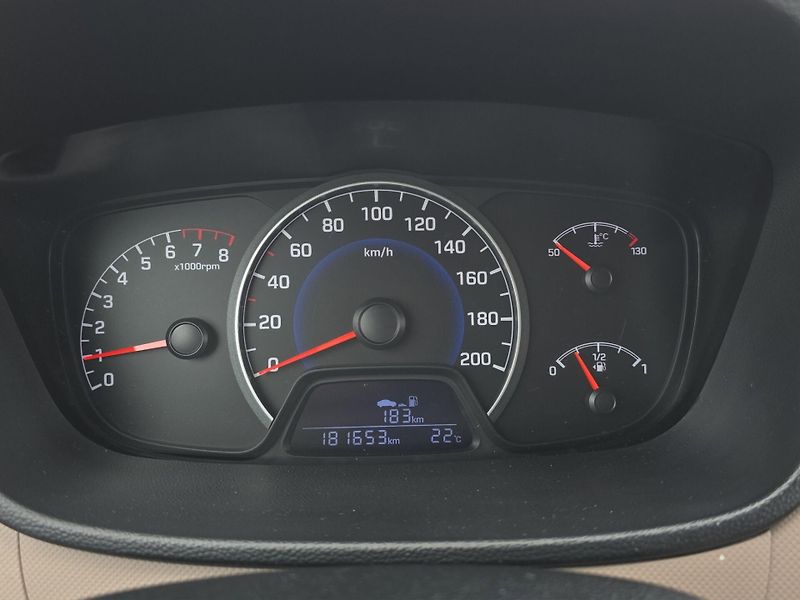 Hyundai i10 (2016) 1.0i 48kw, 1. maj, ČR, Serv. k - fotka 11 z 16