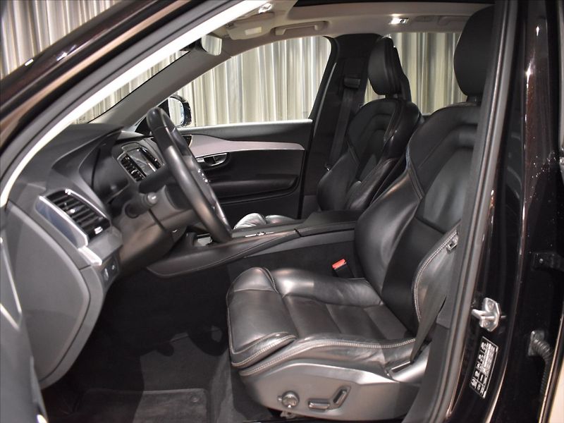 Volvo XC90 2,0 D5 AWD INSCRIPTION Pano - fotka 8 z 24