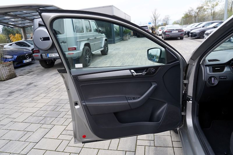 Škoda Rapid 1.0 TSI  Style, manuál, ČR - fotka 14 z 39