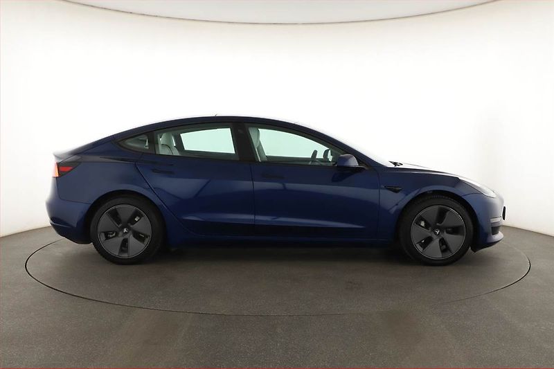 Tesla Model 3 (2020) Long Range 4WD 74kWh, SoH 91% - fotka 6 z 20