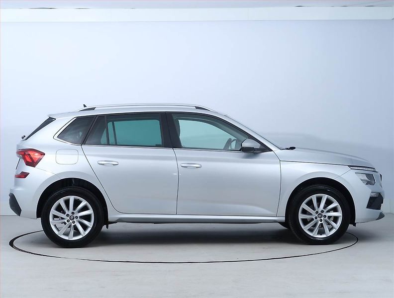 Škoda Kamiq (2025) Top Selection 1.0 TSI - fotka 6 z 19