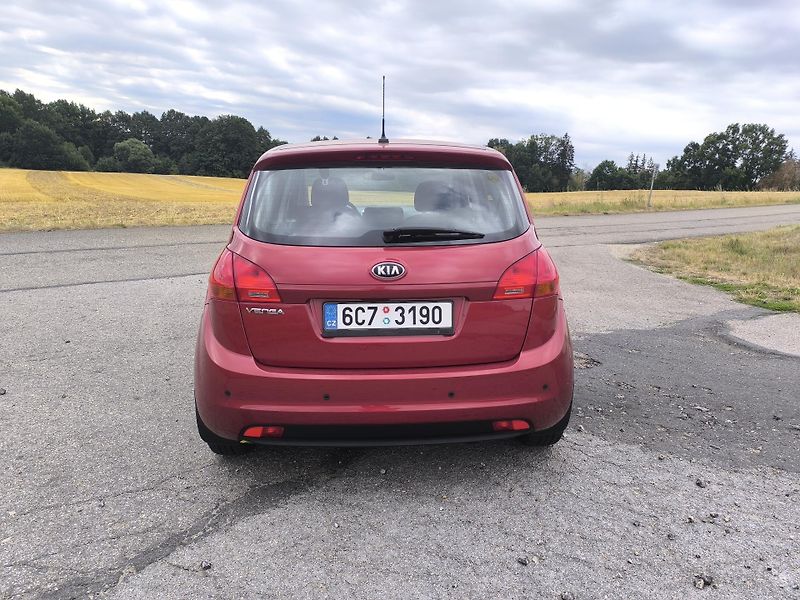 Kia Venga 1.4+LPG SERVISNÍ KN,1.MAJ CZ - fotka 6 z 24