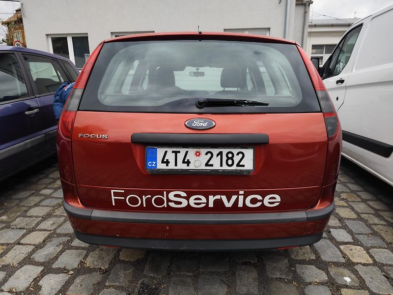 Ford Focus (2006) 1.6 74kW Trend - fotka 5 z 14