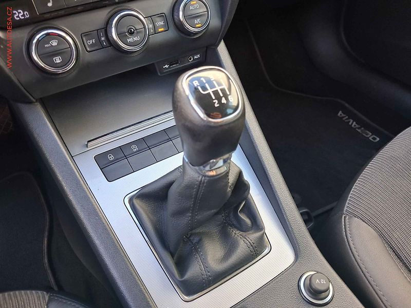 Škoda Octavia (2016) 1.2 TSi, Style, bixen, TZ - fotka 15 z 18
