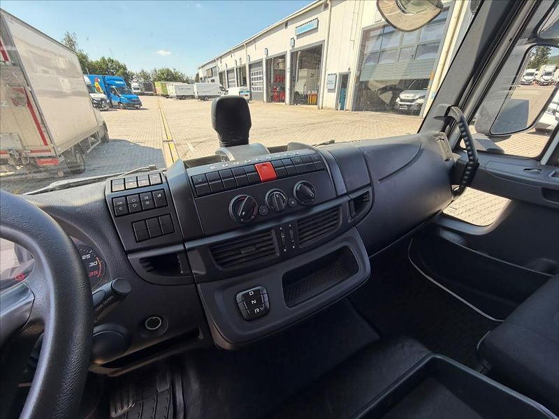 Iveco Eurocargo 6,7 ML120E22P 18EUP s  čelem - fotka 26 z 30