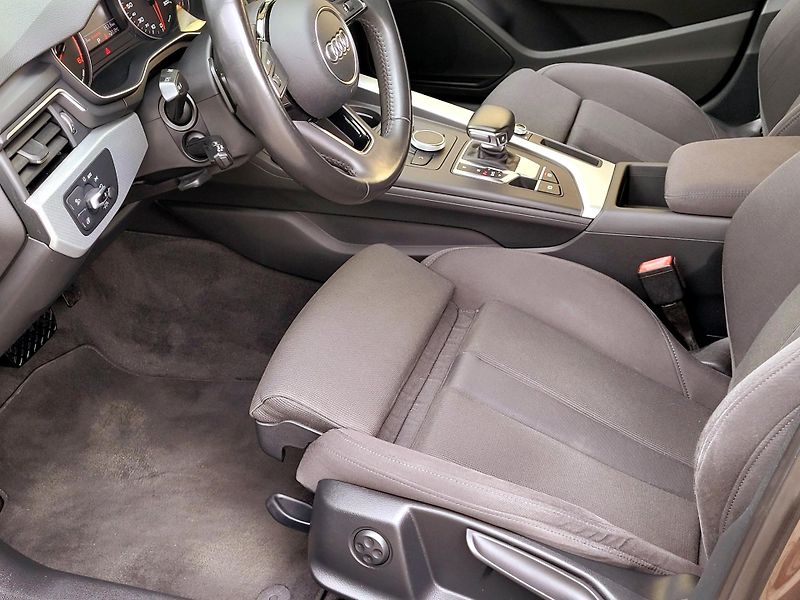 Audi A4 TDi S-tron 140kW Quattro,CZ    - fotka 29 z 53