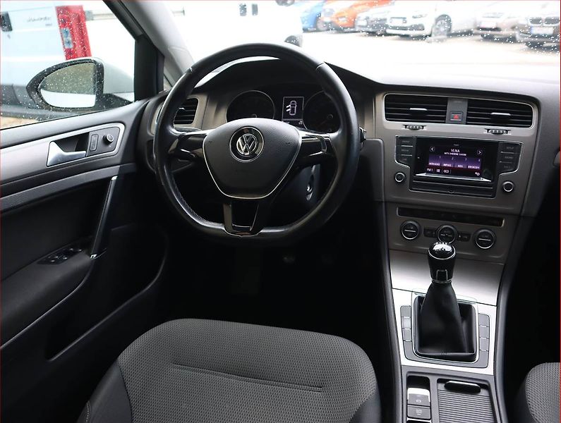 Volkswagen Golf (2014) 1.2 TSI, Serv.kniha, Tempomat - fotka 7 z 17