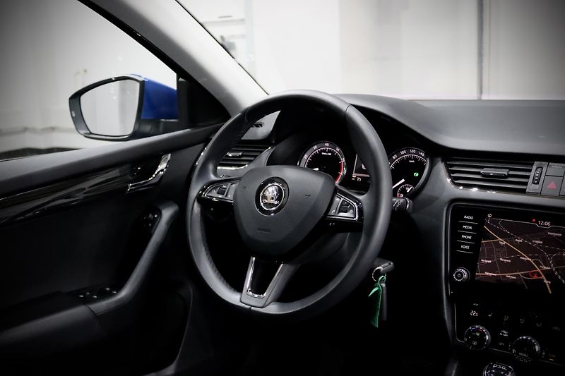 Škoda Octavia 3 FL Combi 1.4 TSI 110 kW DSG - fotka 14 z 29