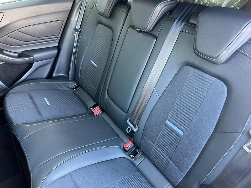 Ford Focus (2021) Active X 1.5 88KW! Tažné! LED - fotka 19 z 45