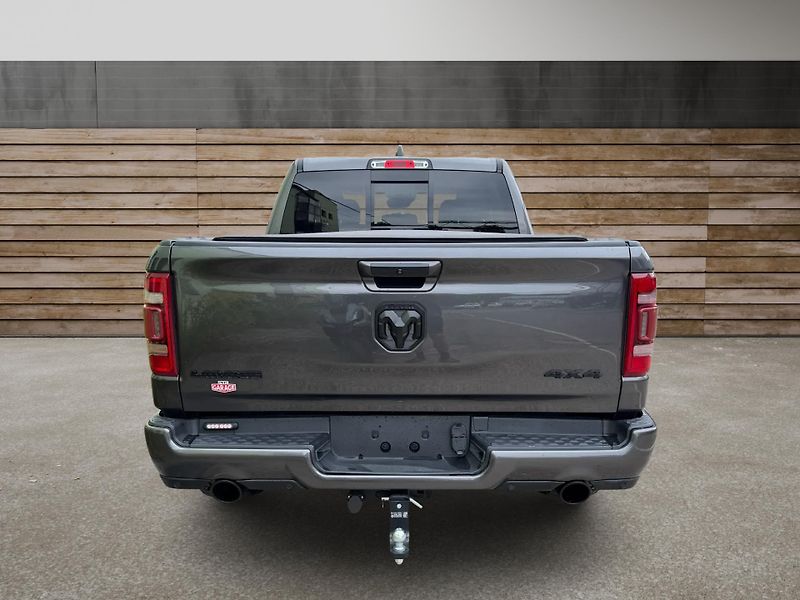 Dodge RAM (2022) +LARAMIE+VZDUCH+OFFROAD PAKET+ - fotka 4 z 23