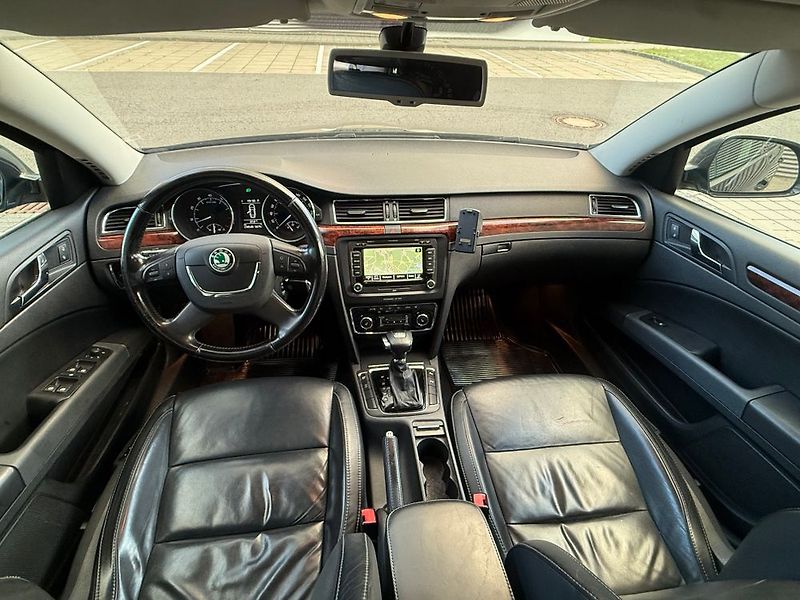 Škoda Superb (2009) - fotka 20 z 46