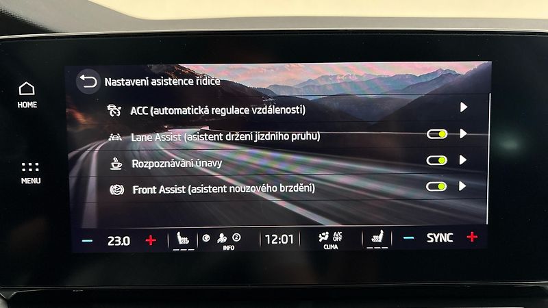 Škoda Octavia 2.0 TDI Style - fotka 24 z 27