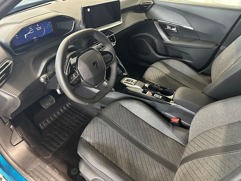 Peugeot 2008 (2026) ALLURE Hybrid 145 e-DCS6 - fotka 9 z 20