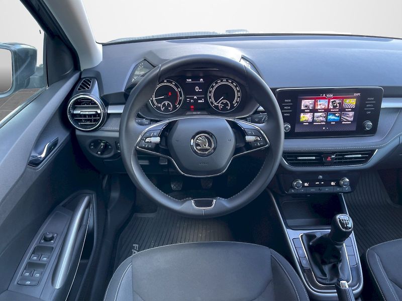 Škoda Fabia (2024) 1.0 TSI 81kW Style Plus - fotka 6 z 32