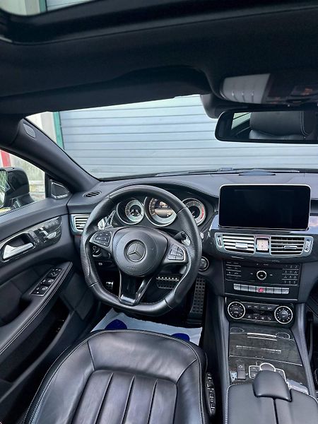 Mercedes-Benz CLS (2016) 350D 3.0 V6 190KW AMGLINE C218 - fotka 14 z 33