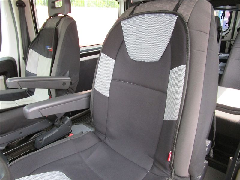 Peugeot Boxer 2.2HDi, Obytný, 5 míst - fotka 13 z 67