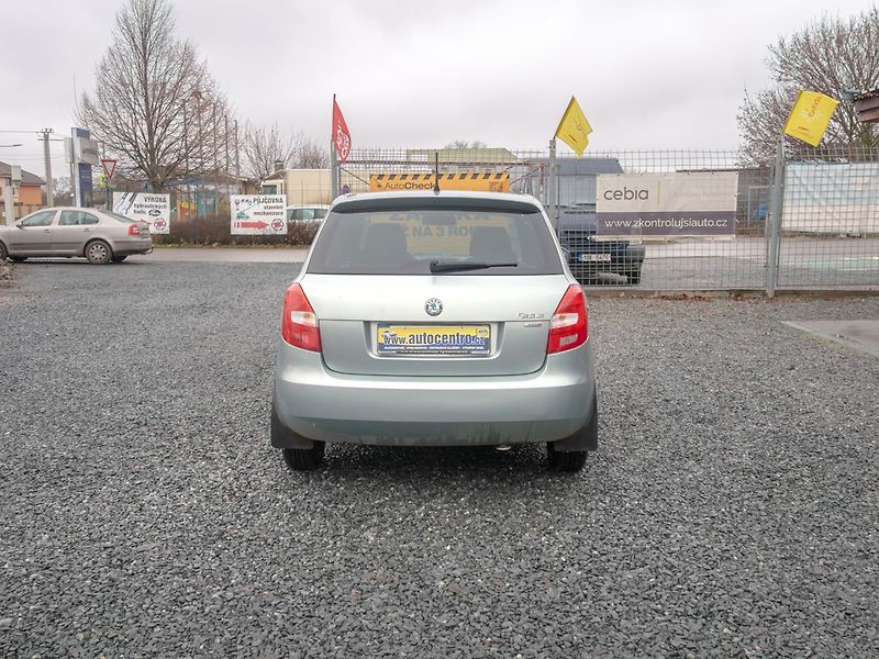 Škoda Fabia (2011) 1.2HTP 51KW – KLIMA - fotka 6 z 30