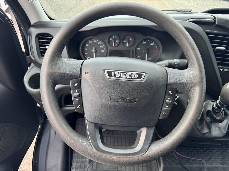 Iveco Daily 3.0,7míst,klima,TZ:3.500kg,DPH - fotka 30 z 33