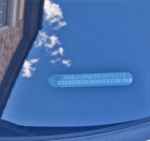 Škoda Octavia (2018) 2.0 TSI DSG RS - fotka 39 z 47