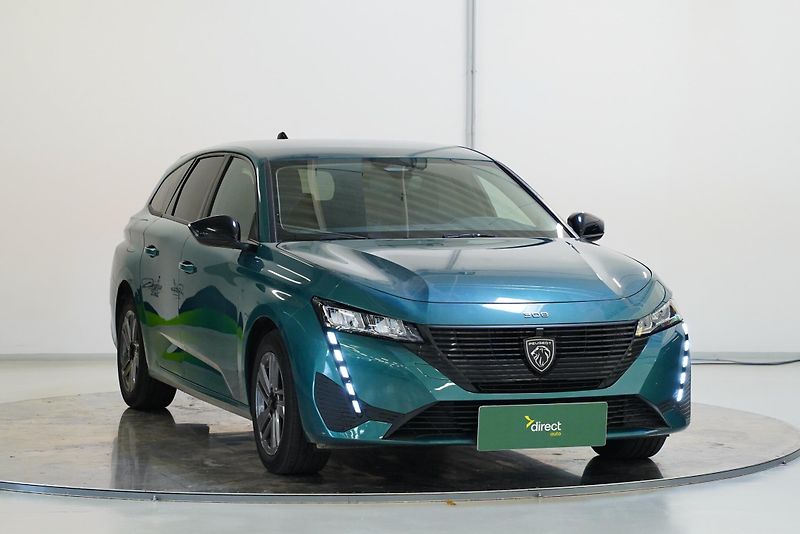 Peugeot 308 - fotka 8 z 24