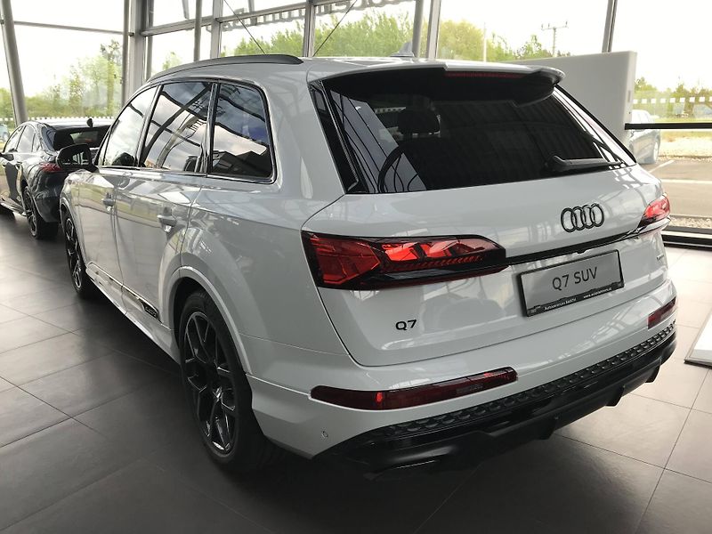 Audi Q7 (2025) SUV 50 Sline Quattro 8TT 3,0TD - fotka 3 z 19
