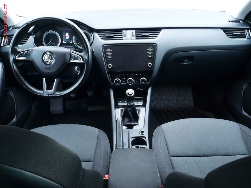 Škoda Octavia (2018) 1.5TSI, 1.maj,ČR, Style, LED - fotka 8 z 16
