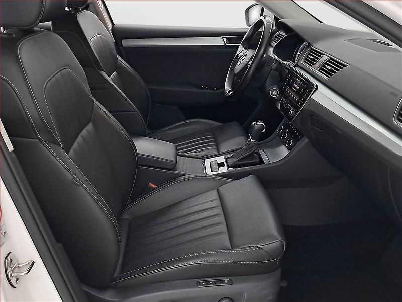 Škoda Superb (2021) Ambition 2.0 TSI - fotka 9 z 19