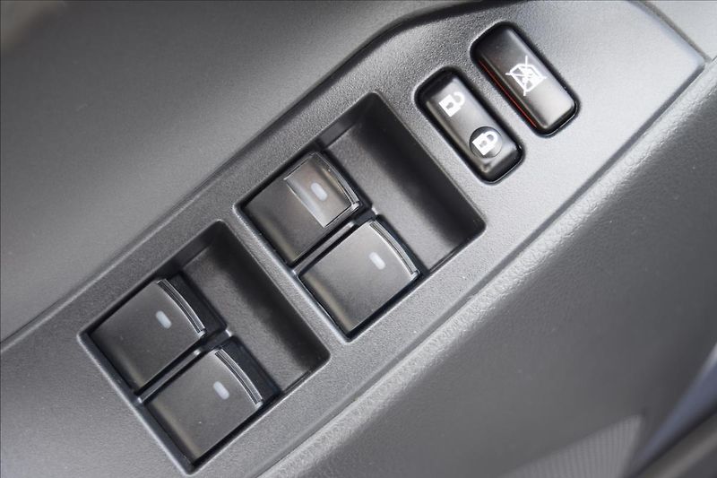 Toyota Verso 1,6 i 97KW NÍZKÉ KM 2XKOLA - fotka 33 z 48