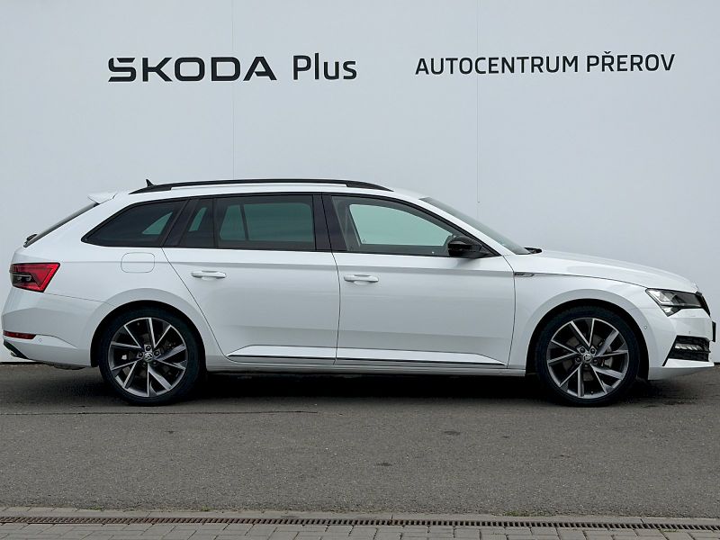 Škoda Superb (2024) Combi 2.0TSI 140kW DSG SportLi - fotka 31 z 35