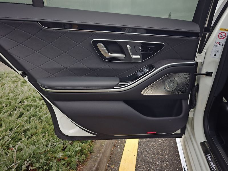 Mercedes-Benz Třídy S 400 d AMG 4MATIC LONG - fotka 22 z 28