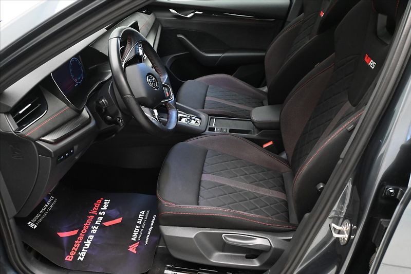 Škoda Octavia 1,4 TSI iV RS 180 kW DSG Záruk - fotka 13 z 31