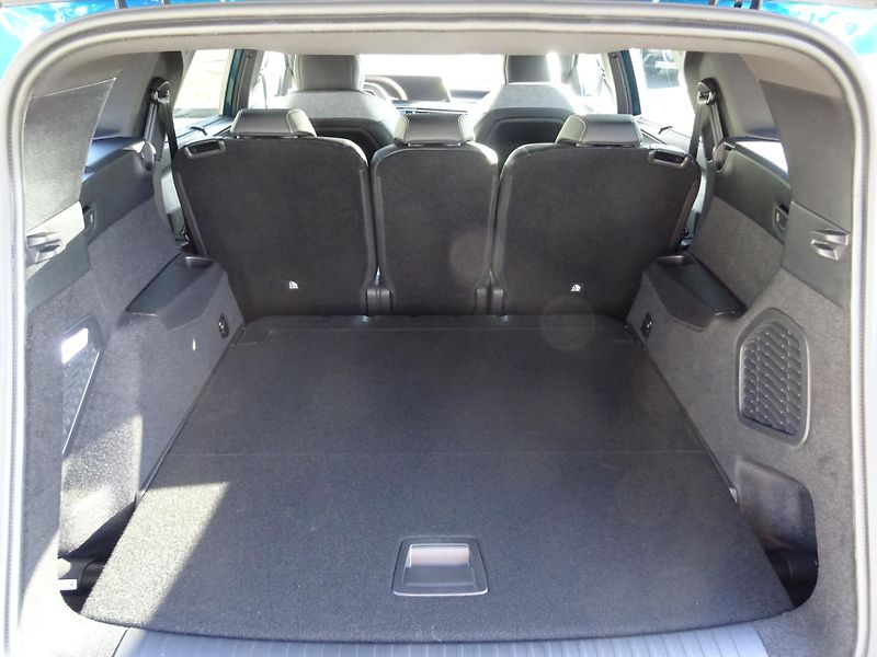 Peugeot 5008 (2026) GT Hybrid 145k SUMMER BLUE - fotka 14 z 50
