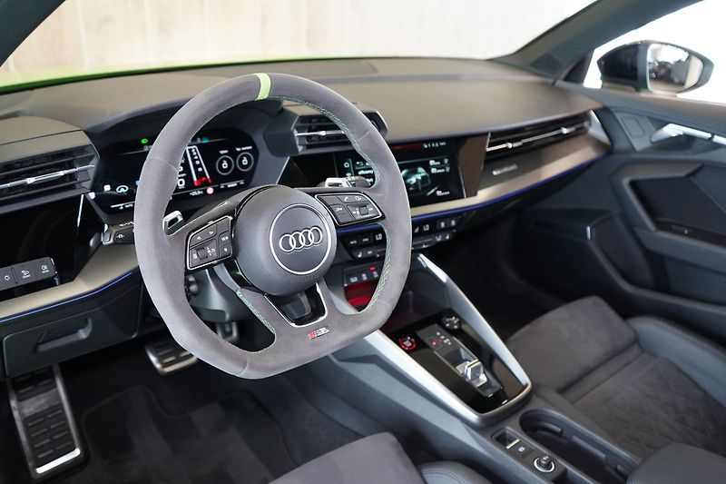 Audi RS 3 Sportback,Quattro, Matrix, B&O - fotka 16 z 44