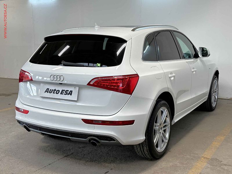 Audi Q5 (2011) 2.0TFSi Quattro, AT, navi - fotka 4 z 16