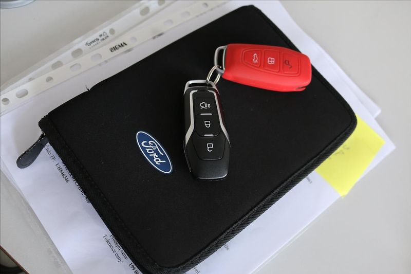 Ford Mondeo 2,0 132kw,TDi,ČR, 4x4 - fotka 50 z 50