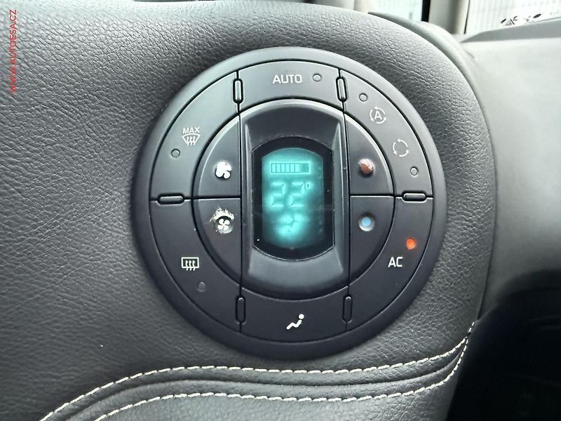 Renault Espace (2013) 2.0 dCi, AC, temp. STK3/28 - fotka 12 z 17